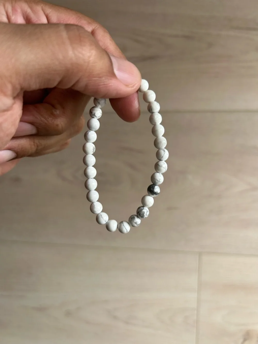 White Howlite Braded Stretch Necklace, 4mm beads, size 6